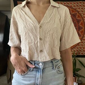 Women’s S Cream Cropped Button Down Shirt